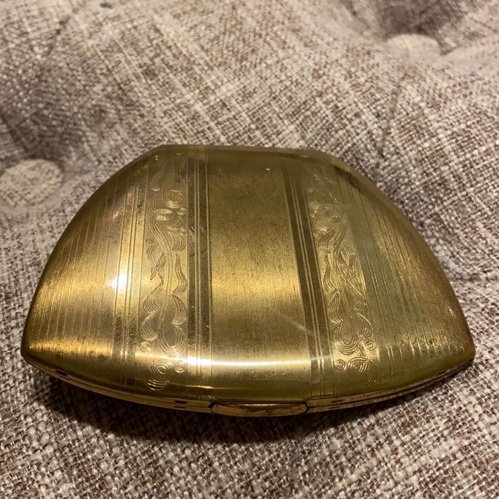 VINTAGE Compact-Elgin American